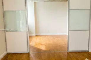 690 SW 1st Ct, Miami, FL 33130 - Photo 15
