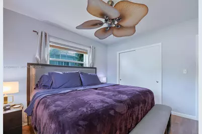 4260 NE 1st Ter, Oakland Park, FL 33334 - Photo 13