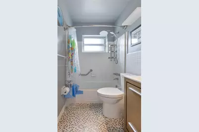 4260 NE 1st Ter, Oakland Park, FL 33334 - Photo 15