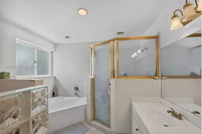 15615 SW 95th Ln, Miami, FL 33196 - Photo 23