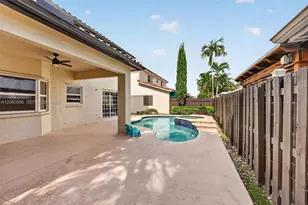 15615 SW 95th Ln, Miami, FL 33196 - Photo 31