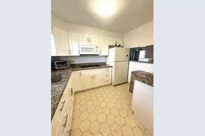 9580 Sunrise Lakes Blvd #304, Sunrise, FL 33322 - Photo 1