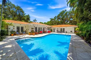 2301 N Greenway Dr, Coral Gables, FL 33134 - Photo 27