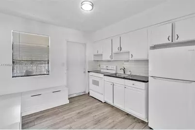5800 NE 3rd Ave, Miami, FL 33137 - Photo 21