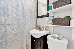 6930 SW 12th St, Pembroke Pines, FL 33023 - Photo 21