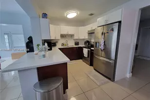 6930 SW 12th St, Pembroke Pines, FL 33023 - Photo 5