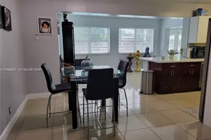 6930 SW 12th St, Pembroke Pines, FL 33023 - Photo 9