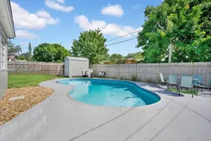 6930 SW 12th St, Pembroke Pines, FL 33023 - Photo 27