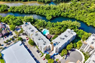 17890 W Dixie Hwy, North Miami Beach, FL 33160 - Photo 7