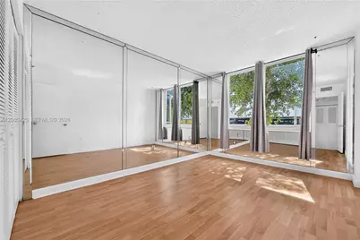 17890 W Dixie Hwy #203, North Miami Beach, FL 33160 - Photo 9