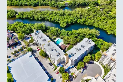 17890 W Dixie Hwy #203, North Miami Beach, FL 33160 - Photo 15