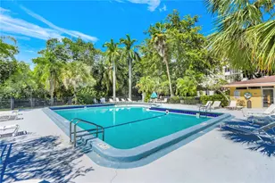 17890 W Dixie Hwy, North Miami Beach, FL 33160 - Photo 5