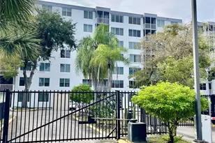17890 W Dixie Hwy, North Miami Beach, FL 33160 - Photo 3