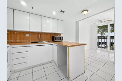 17890 W Dixie Hwy #203, North Miami Beach, FL 33160 - Photo 9