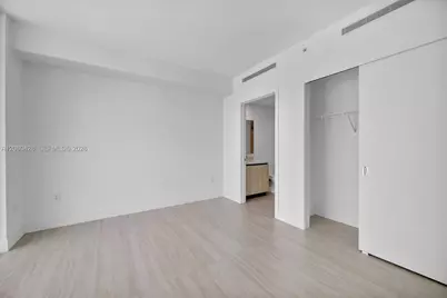 2411 Laguna Circle #306, Miami, FL 33181 - Photo 23