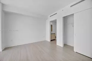2411 Laguna Cir, Miami, FL 33181 - Photo 23