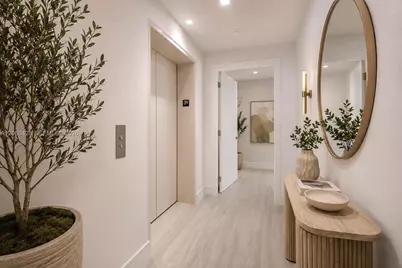 2411 Laguna Circle #306, Miami, FL 33181 - Photo 3