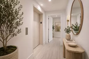 2411 Laguna Cir, Miami, FL 33181 - Photo 3