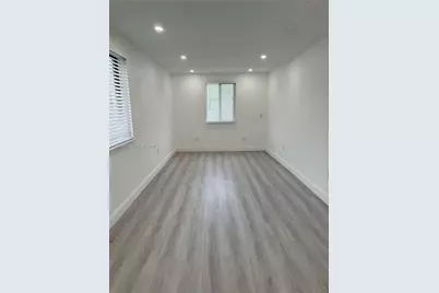 1210 NW 123rd St, North Miami, FL 33167 - Photo 13