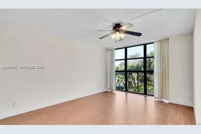 200 E Leslie Dr #329, Hallandale Beach, FL 33009 - Photo 17
