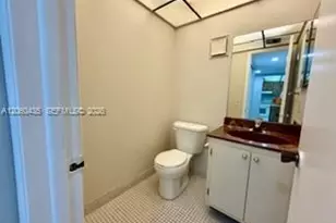 3121 NW 47th Terrace, Lauderdale Lakes, FL 33319 - Photo 5