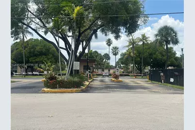 3121 NW 47th Ter #212, Lauderdale Lakes, FL 33319 - Photo 1