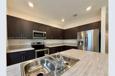 2685 SE 13th Ct, Homestead, FL 33035 - Photo 7