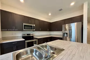 2685 SE 13th Ct, Homestead, FL 33035 - Photo 7