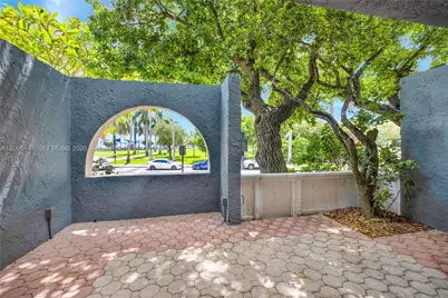 3808 NE 6th Ave #1, Miami, FL 33137 - Photo 27