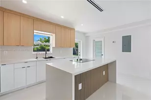 35 Allen Rd, West Park, FL 33023 - Photo 7