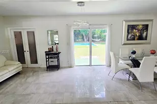 935 NE 149th St, Miami, FL 33161 - Photo 7