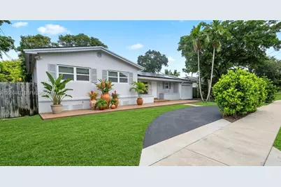 935 NE 149th St, Miami, FL 33161 - Photo 33