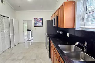 935 NE 149th St, Miami, FL 33161 - Photo 13