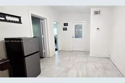 935 NE 149th St, Miami, FL 33161 - Photo 17