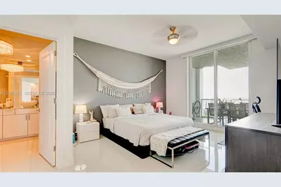 315 NE 3rd Ave #1908, Fort Lauderdale, FL 33301 - Photo 17