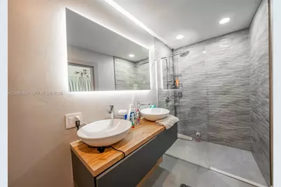 1221 W Camino Real #1221, Boca Raton, FL 33486 - Photo 17