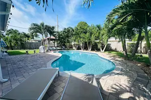 1020 S 14th Ct, Lantana, FL 33462 - Photo 3