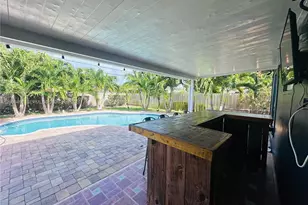 1020 S 14th Ct, Lantana, FL 33462 - Photo 9