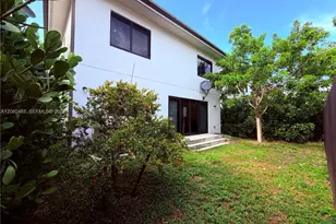 1163 NW 2nd St, Florida City, FL 33034 - Photo 7