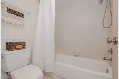 9204 S Chelsea Dr S, Plantation, FL 33324 - Photo 23