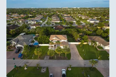 21101 SW 132nd Ct, Miami, FL 33177 - Photo 65