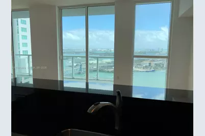 253 NE 2nd St #4207, Miami, FL 33132 - Photo 3