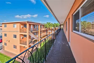 2330 NW 11th St, Miami, FL 33125 - Photo 11