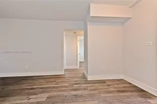 2330 NW 11th St, Miami, FL 33125 - Photo 19