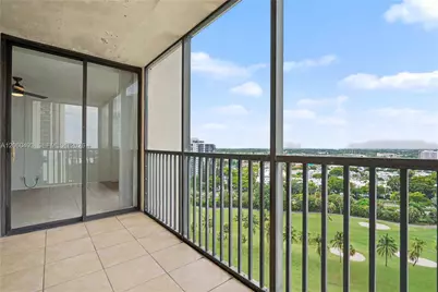 20335 W Country Club Dr #1702, Aventura, FL 33180 - Photo 5