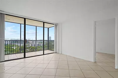 20335 W Country Club Dr #1702, Aventura, FL 33180 - Photo 9