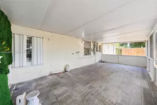 596 NW 109th St, Miami, FL 33168 - Photo 23