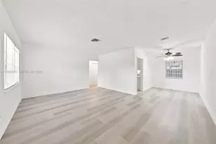 596 NW 109th St, Miami, FL 33168 - Photo 5
