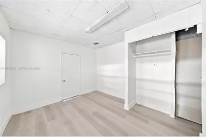 596 NW 109th St, Miami, FL 33168 - Photo 15