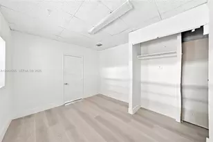 596 NW 109th St, Miami, FL 33168 - Photo 15